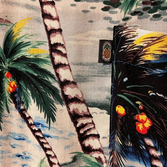 Pineapple Connection Men’s Hawaiian Shirt - Picture 2 of 4